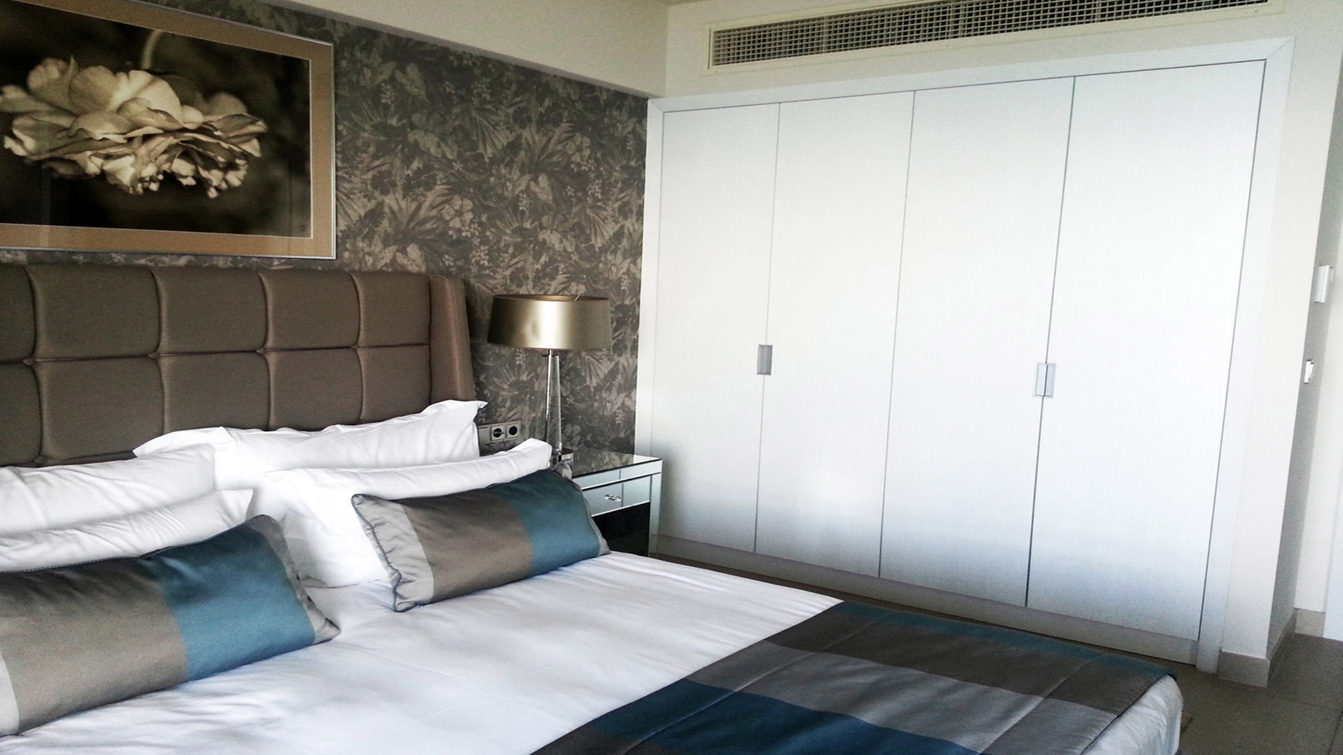 Sani Beach Hotel Rooms